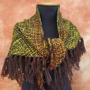 Hand Woven wool triangle shawl, Medieval shawl, Witchy wrap,  Forest Elven Shawl, boho shawl, festival clothing, medieval crafts, Gothic