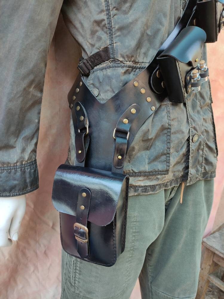 Borsa Da Cintura Bandolier Steampunk Goth In Pelle Invecchiata - 4 Tasche - Marrone