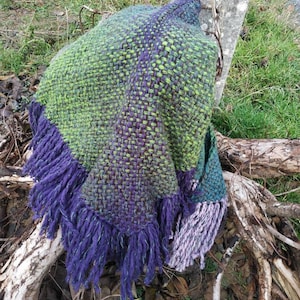 Hand Woven wool triangle shawl, Medieval shawl, Witchy wrap,  Forest Elven Shawl, boho shawl, festival clothing, medieval crafts, Gothic