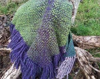 Hand Woven wool triangle shawl, Medieval shawl, Witchy wrap,  Forest Elven Shawl, boho shawl, festival clothing, medieval crafts, Gothic