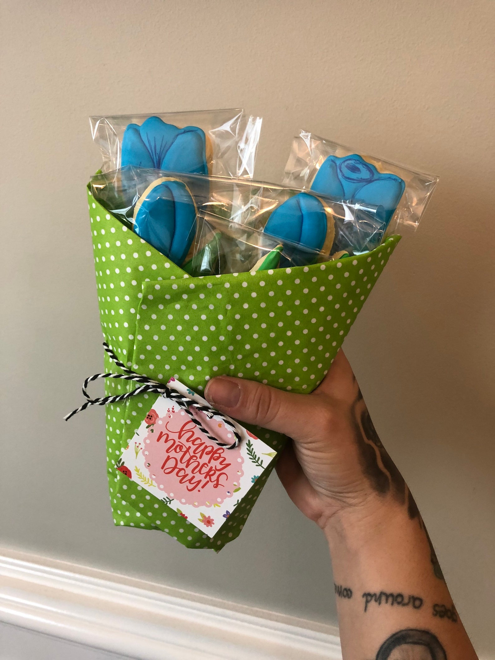 Tulip cookie bouquet Etsy