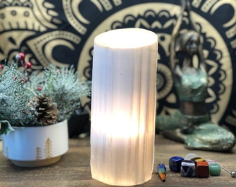 Selenite Lamp Lipstick Shape | Moroccan Selenite Crystals | With light and dimmer.