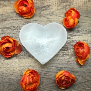 Selenite Heart Bowl, Sélénite Charging Bowl, Crystal Cleansing, Selenite Chakra, Healing Crystals Charging