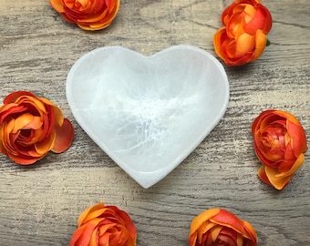 Selenite Heart Bowl, Sélénite Charging Bowl, Crystal Cleansing, Selenite Chakra, Healing Crystals Charging
