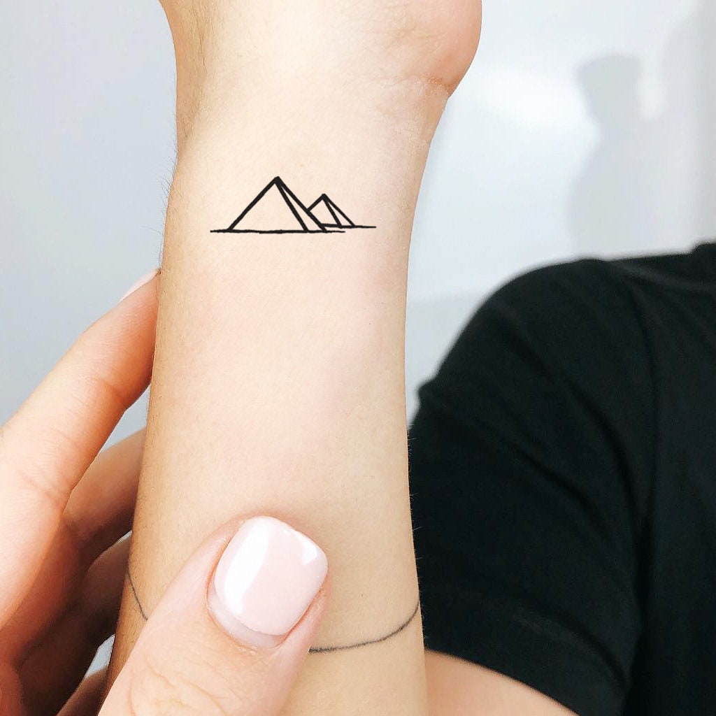 R O B L A C K W O R K S  Tattoo  line work  triangle giza pyramid  ufo