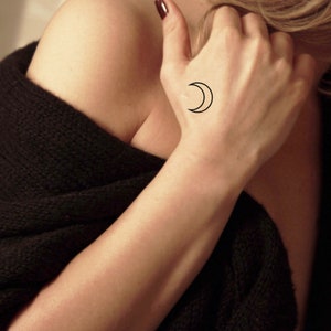 6 Crescent Moon Temporary Tattoos