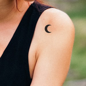 6 Crescent Moon Temporary Tattoos