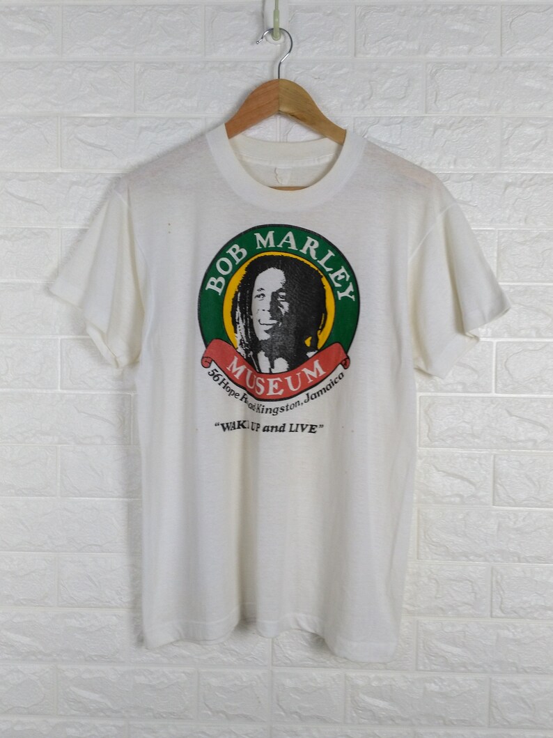 Vintage 80's BOB MARLEY Museum shops Wake Up And Live T Shirt Size L
