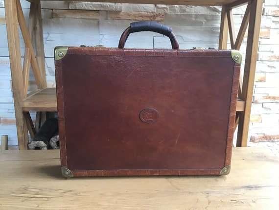 Vintage 70s” 80s” Italian Leather Documents Suitca