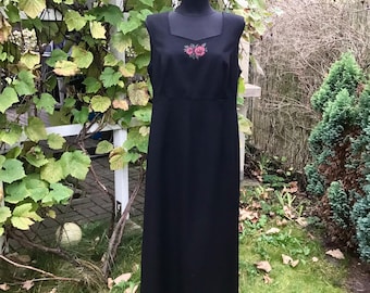 Vintage Women’s Size L Traditional Austrian Dirndl Dress Viscose & Wool Blend Black Long Trachten Dress