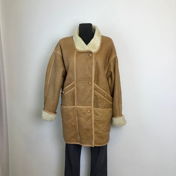 Vintage 70s Women’s Size L-XL Sheepskin Shearling Jacket Camel Brown Shearling Coat