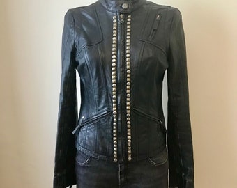 Vintage Women’s Size S Black Very Soft Leather Jacket Fitted Cropped Jacket by Red Rivet