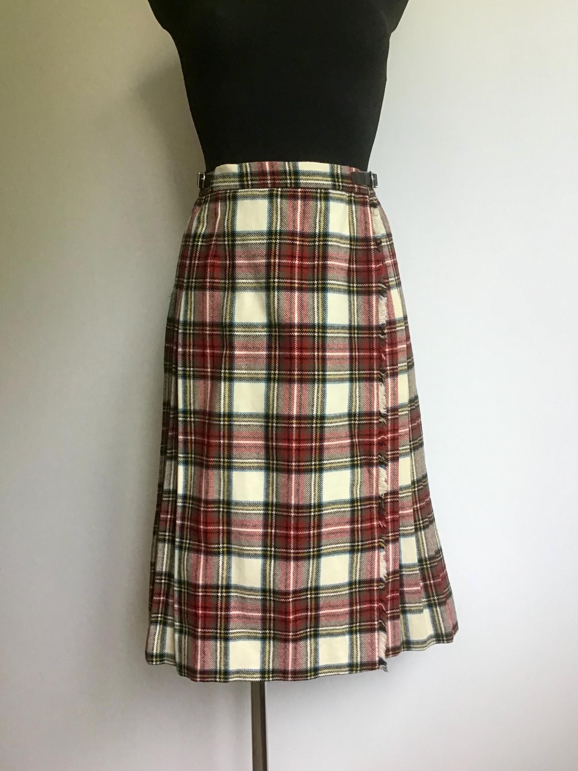Vintage Women’s Size S - XS Scottish Wool Tartan Plaid Kilt Skirt Red & White Skirt with Fringe