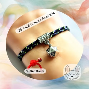 Personalized DND Dice Bracelet, D20 Bracelet, Polyhedral Dice Charm, RPG Gift, Dungeon Master Gift, DND Player Gift, Adjustable Bracelet