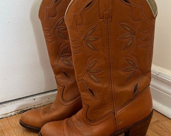 Vintage Acme Dingo Leather Cowboy Boots