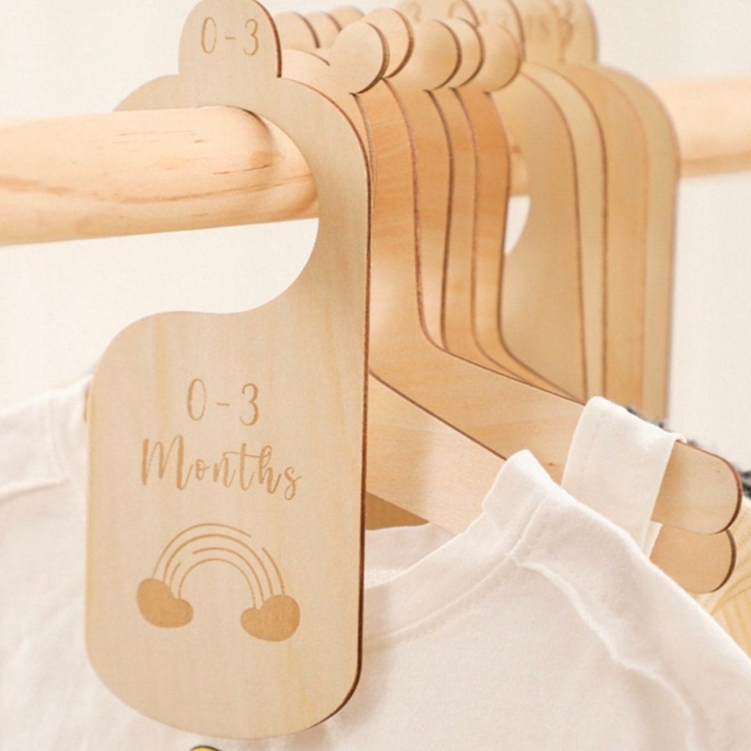 Set of 7 Wooden Baby Clothes Dividers Nursery Hangers New Born Gift