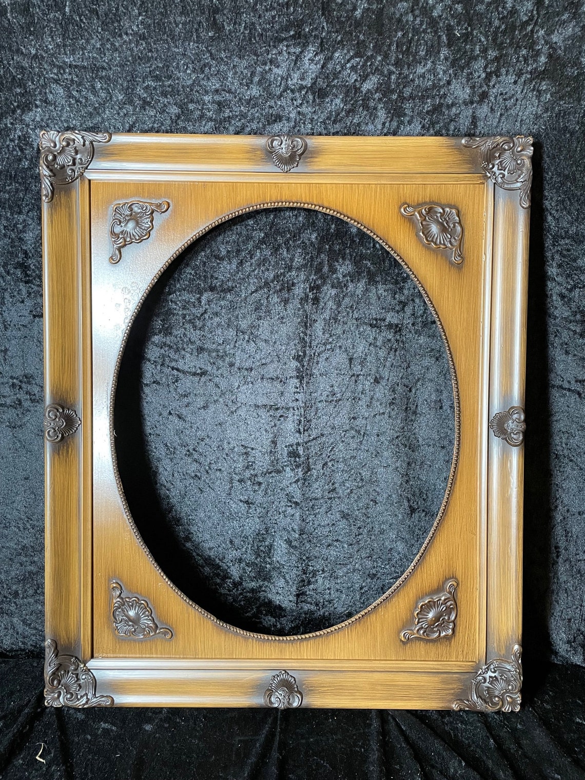 16 x 20 Vintage Wooden Frame Oval Beauty Etsy