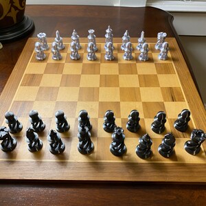 Silk Shine Chess Set - 3D printed Chessmen - 32 pieces - Perfect gift for Chess Players and Chess Lovers!