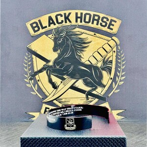 Pulsera conmemorativa militar grabada personalizada: Recuerdo de un héroe