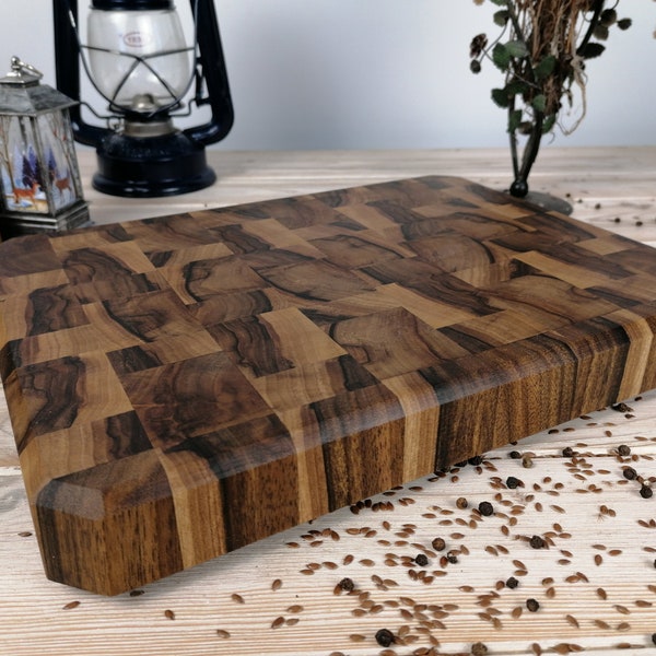 Wood cutting board, chopping board, with rubberized feet, end grain wood chopping board, butcher block, with big handles, walnut, wood