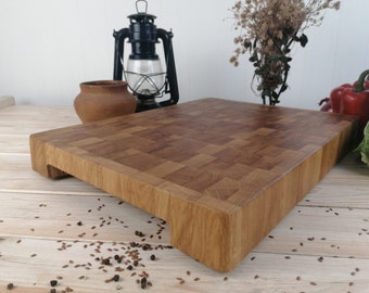 Wood cutting board, chopping board, with rubberized feet, custom end grain wood cutting board, butcher block, with big handles, oak, wood