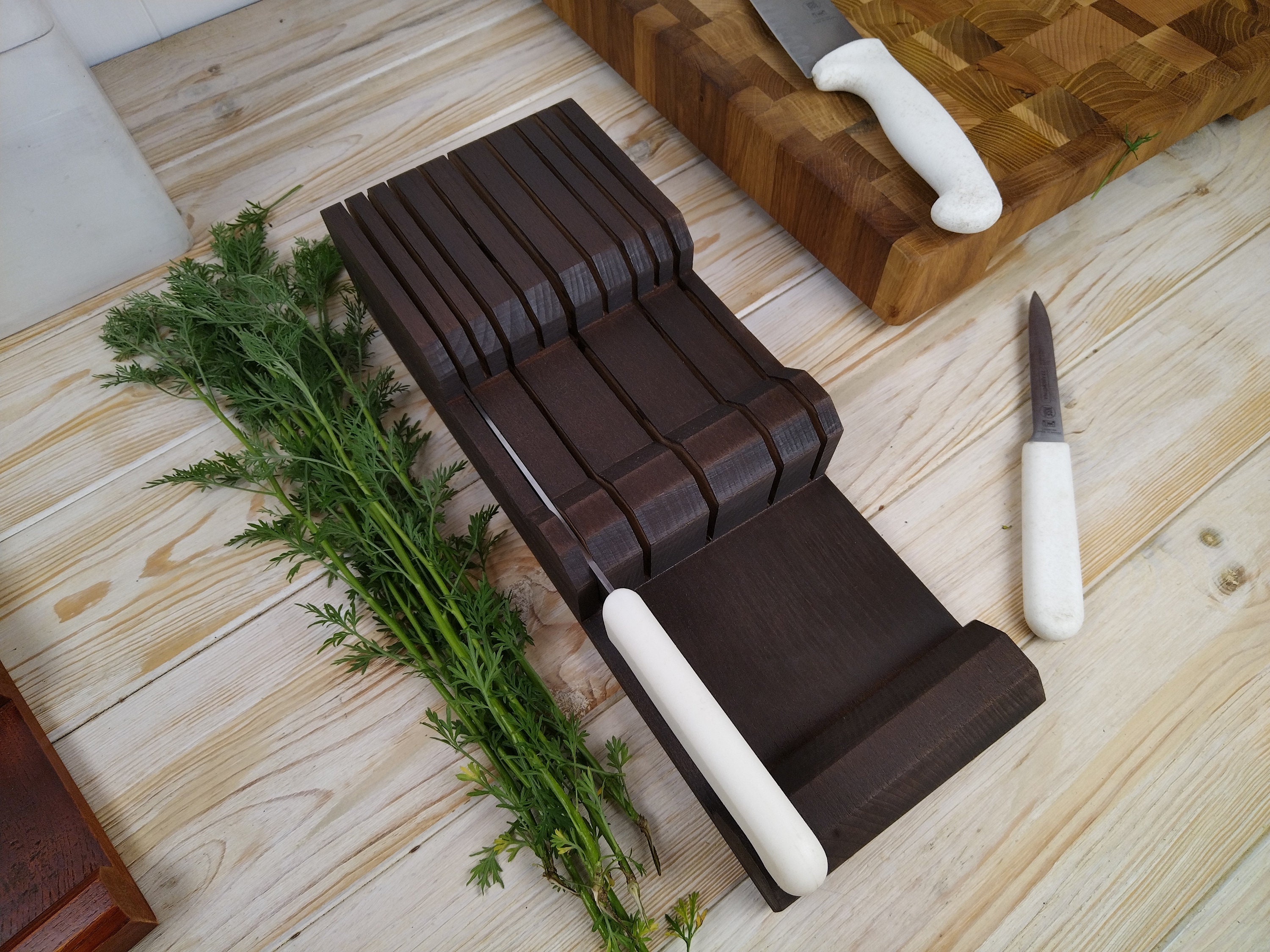 Premium Magnetic Steak Knife Holder - Wooden Knife Block for 6 or 8 Knives  – OmoiBox Visionary Creations