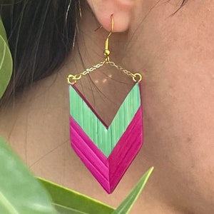 Natural rye straw earrings - 80 year - pink and green chevron