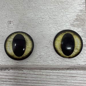 Gele cabochons met glazen oog in de maten 6 tot 40 mm drakenogen katteniris (511)