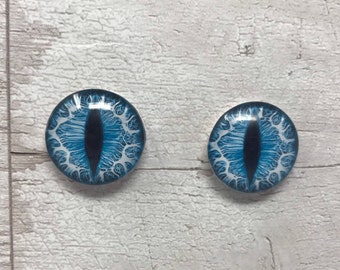 Blue glass eye cabochons in sizes 6mm to 40mm dragon eyes cat iris (028)