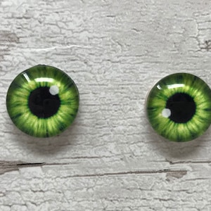 Cabujones de vidrio verde con forma de ojo de gato en tamaños de 6 mm a 40 mm, para ojos de animales, perros y iris humano (122)
