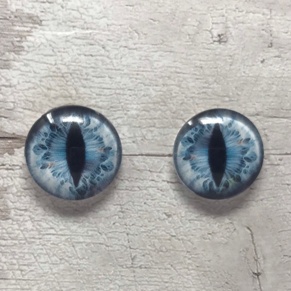 Blue glass eye cabochons in sizes 6mm to 40mm dragon eyes cat iris (032)