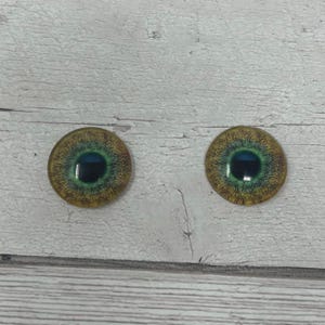 Par de cabochões de olhos de vidro nos tamanhos de 6 mm a 40 mm olhos de dragão gato raposa íris (612)