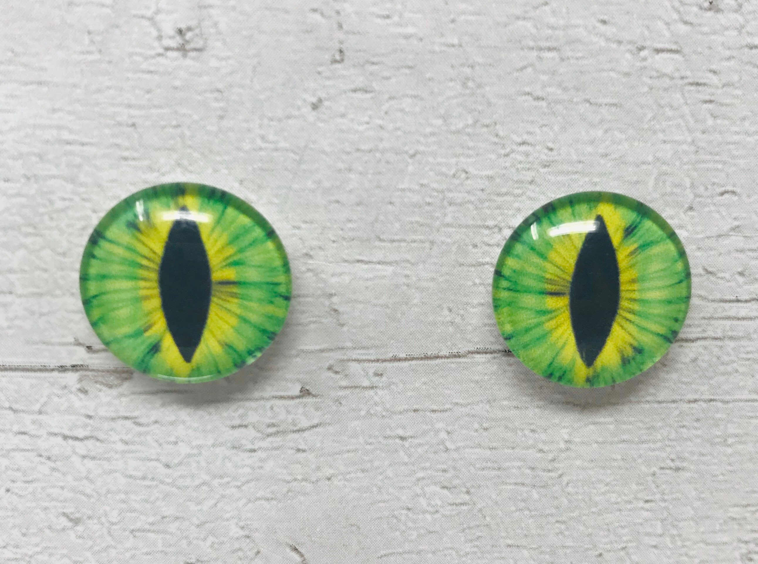 Green Cat Glass Eyes 
