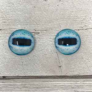 Blaue Glasaugencabochons in den Größen 6 mm bis 40 mm Schafaugen, Pferdeaugen, Hirschaugen, Ziegenaugen, Oktopusaugen, Mungoaugen (462)