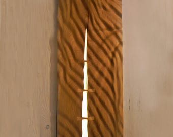 Lámpara de pared de madera agrietada: Escultura LED de haya con mando a distancia