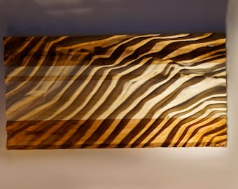 Reclaimed Wood Wave Wall Art: Eco-Friendly Wooden Sculpture