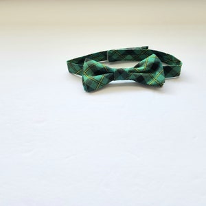 Toddler Boy&#39;s Green Plaid Bow Tie