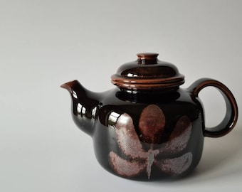 Knabstrup Ceramic 70s Teapot. Danish design. Black pottery. Teapot with abstract flower. Danish design. Vintage mid century danish.