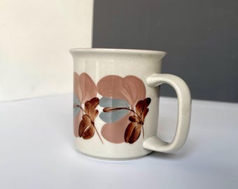 Arabia KORALLI large cup / mug. Arabia Finland. Very rare! Designed by Raija Uosikkinen and Ulla Procope. Collectible, highly sought after