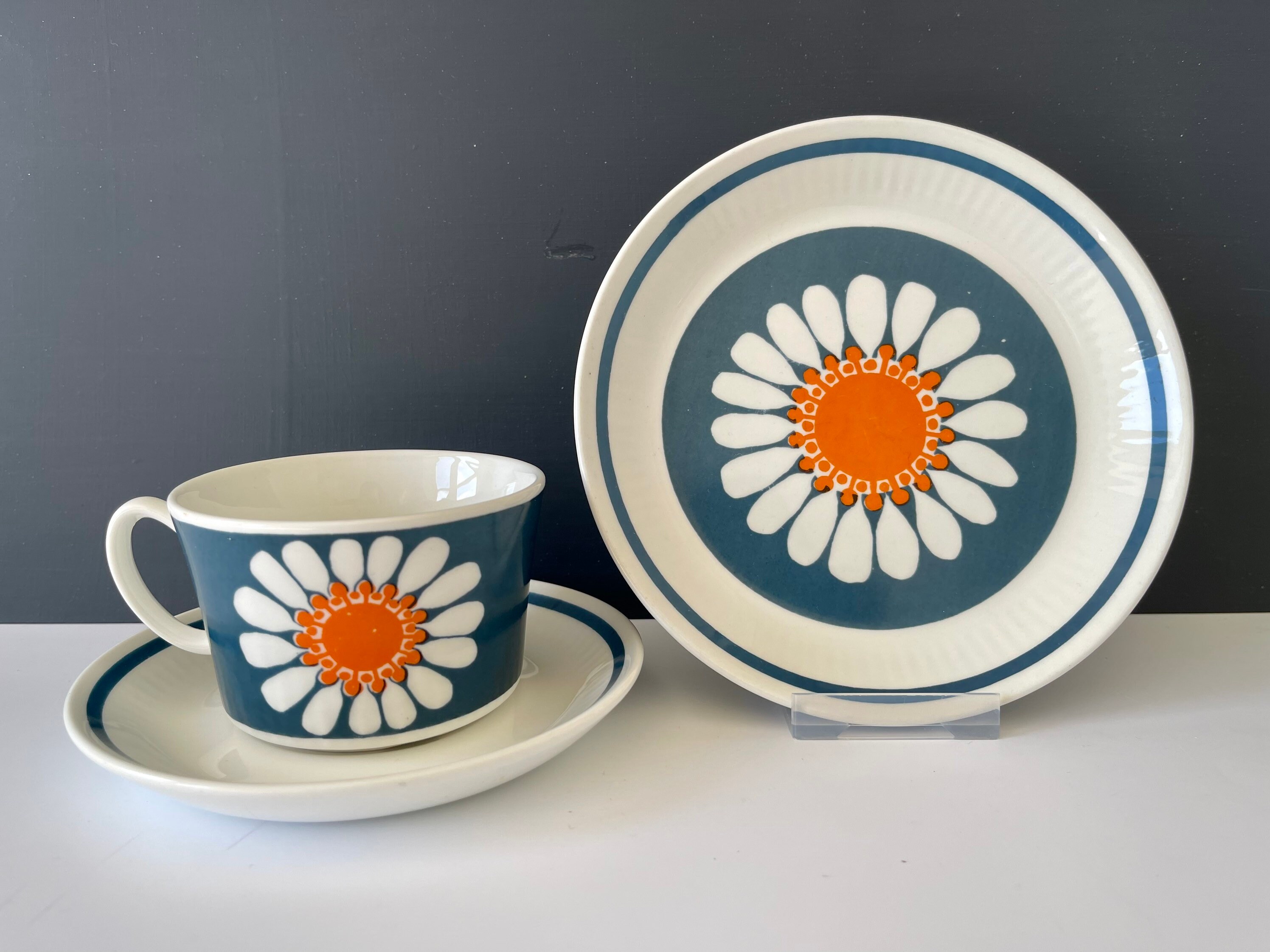 Figgjo daisy - Etsy 日本