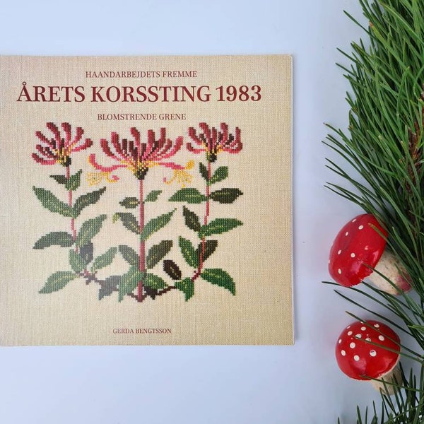 Rare 1983 - Haandarbejdets fremme - Cross stitch book/Calendar with motifs of flowering branches by Gerda Bengtsson. Danish handcraft guild