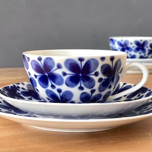 Old tea trio &quot;Mon Amie&quot; - Designed by Marianne Westman for Rörstrand. Blue floral pattern. Mid century flower design. Scandinavian MCM