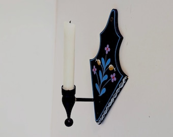 Danish hand-painted wood wall candle holder. Scandinavian vintage for hygge. 70s handmade home decoration. Traditional Danish design