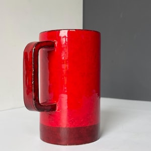 Italy vintage mug - red glaze with dark bottom - Collectors item - vintage piece - Nuovo Rinascimento - large Italian mug with handle.