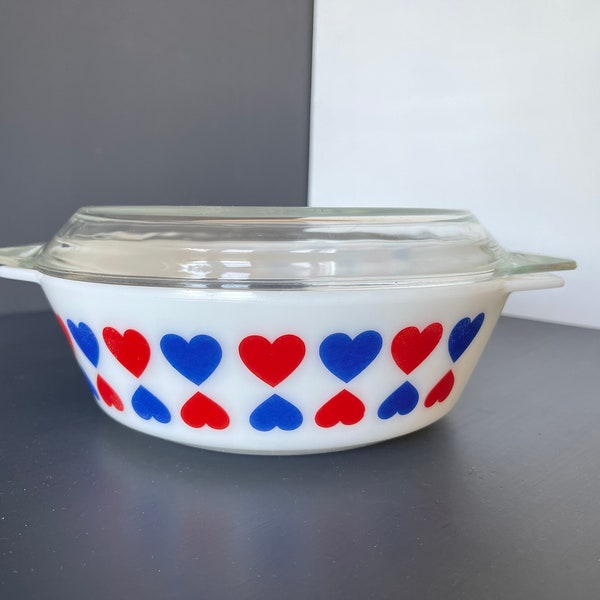 Rare JAJ Pyrex with hearts - Number 513 - collectors item from 1971 - produced for the danish market in the 70s