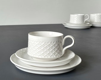 White Palet. Quistgaard "Cordial" Trio - Cup, saucer and plate. Bing and Grøndahl (B & G). Made in Denmark 1960 - IHQ