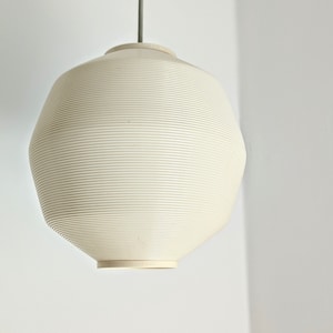 Rotaflex 1950s - Beautiful white ball pendant / ceiling light by Yahsa Heifetz for Rotaflex, France 1950s. Plastic, mid century modern.