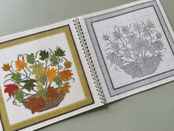 Rare 1994 - Haandarbejdets Fremme - Cross Stitch Book / Calendar
