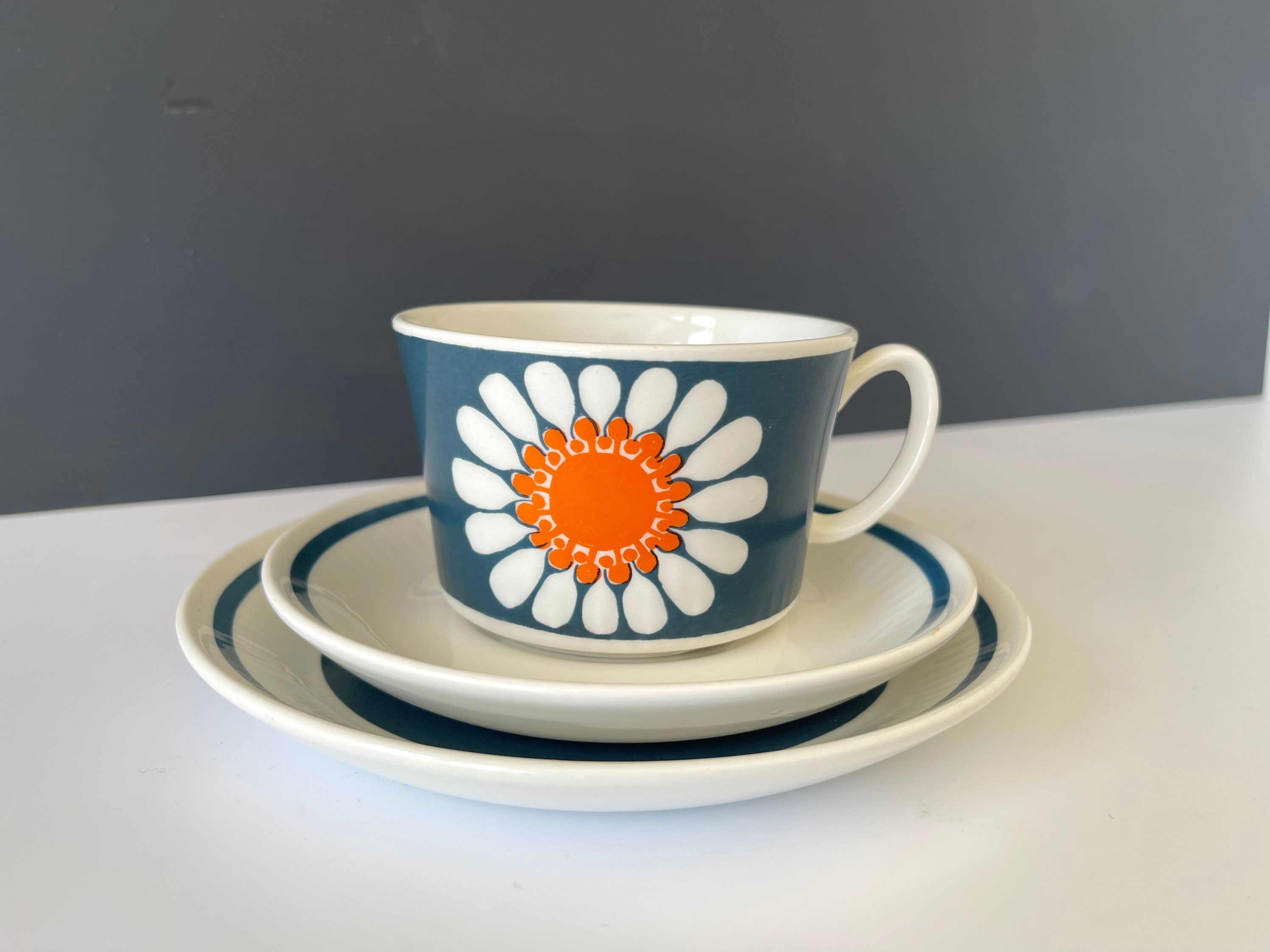 Figgjo daisy - Etsy 日本