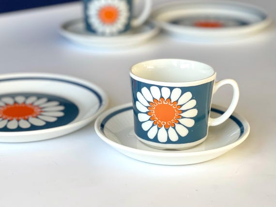 Daisy Coffee Trio. Cup, Saucer & Plate. Figgjo Flint, Turi Design